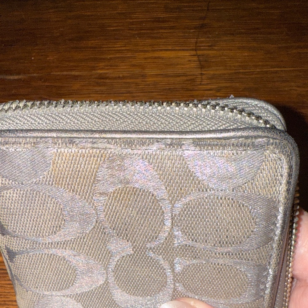 Coach Silver Logo Wallet - Picture 9 of 9